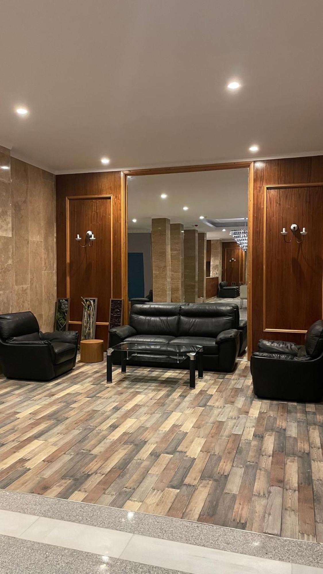 Argo Hotel ウレキ エクステリア 写真