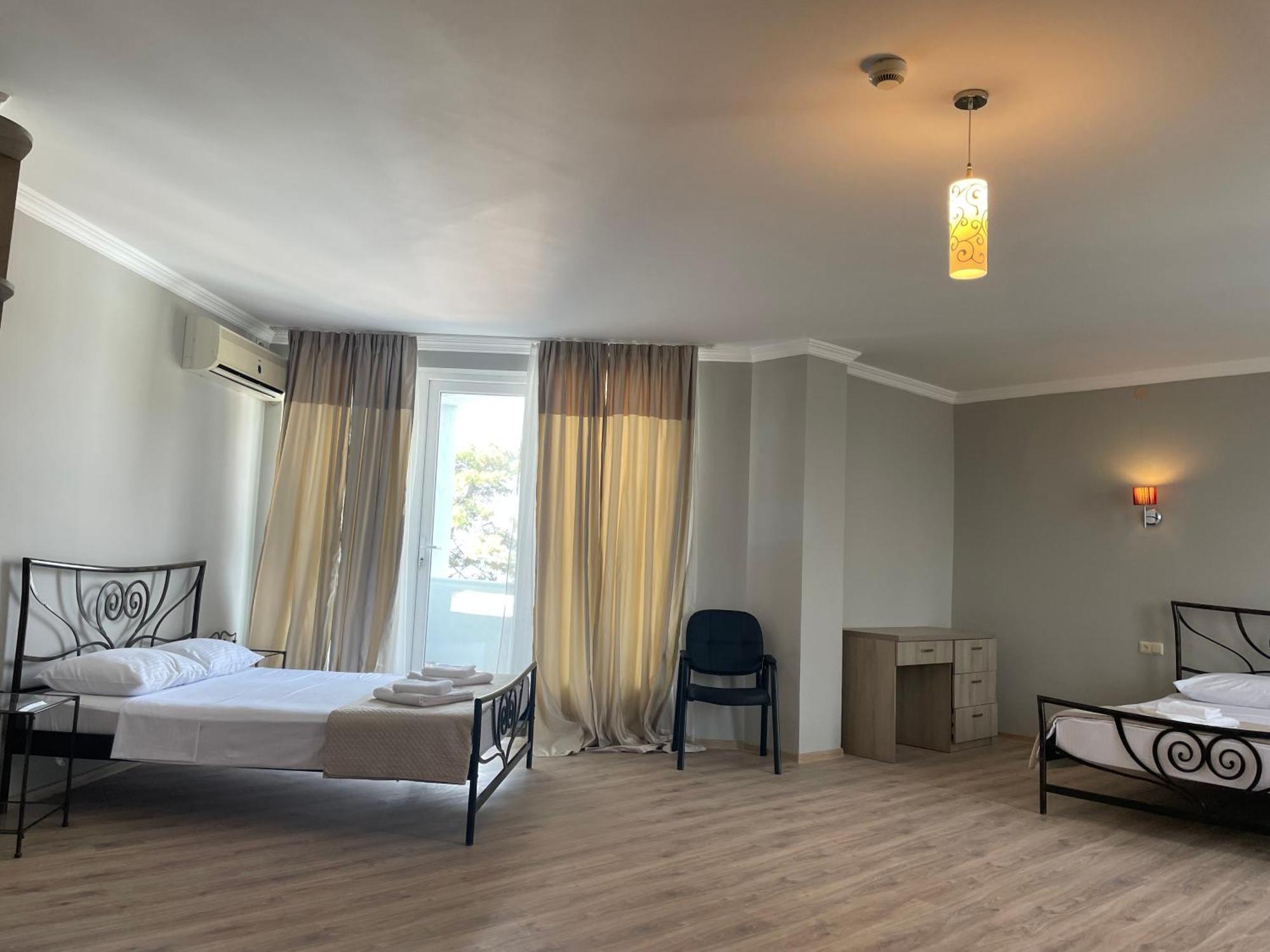 Argo Hotel ウレキ エクステリア 写真