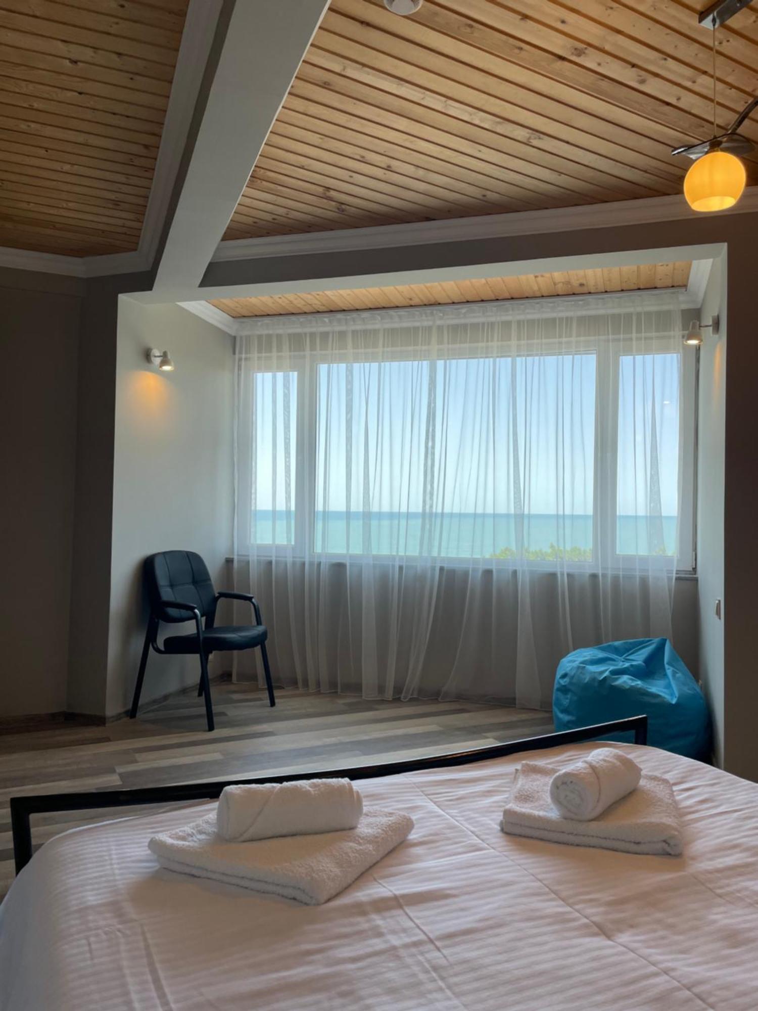 Argo Hotel ウレキ エクステリア 写真